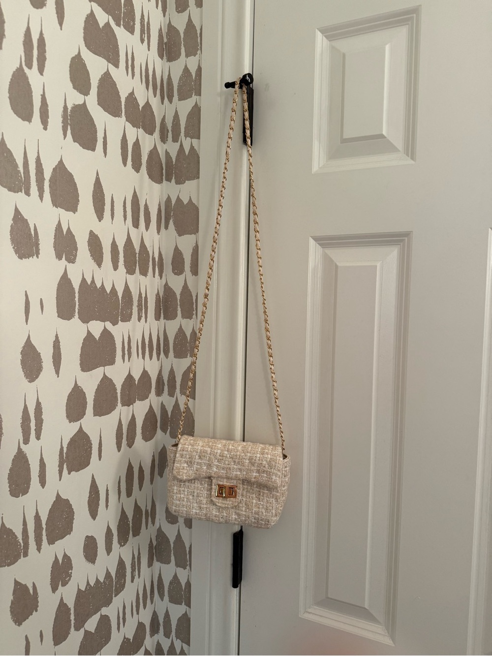 Lulu's Ivory Tweed Crossbody with Gold Chain